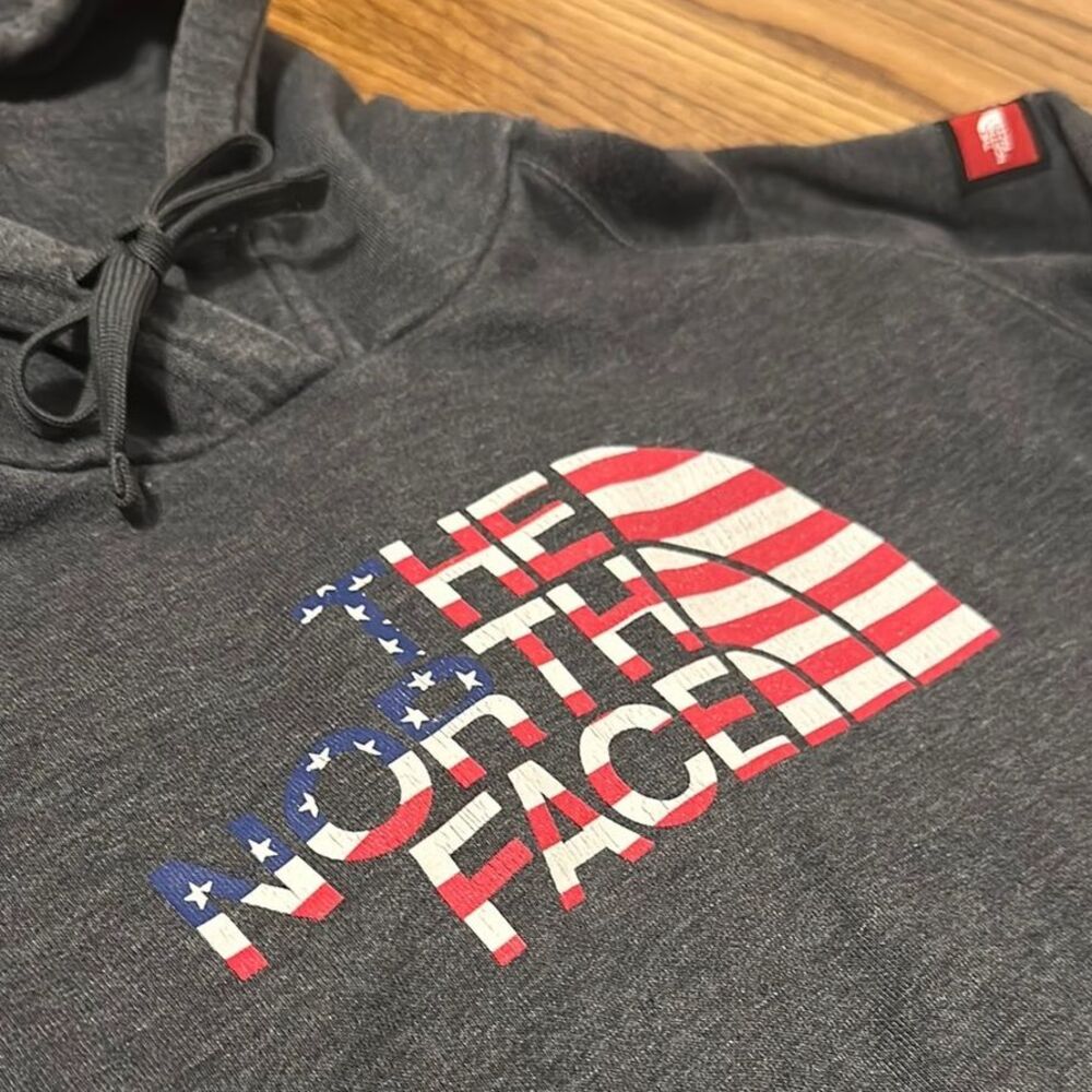 North Face Hoodie Size Small